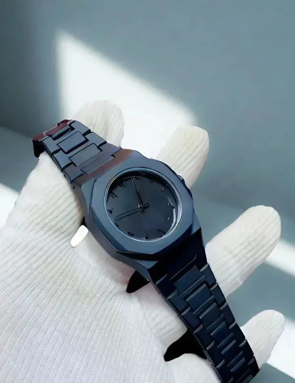 Black Aura Quartz Watch – Stylish Analog Watch For Men & Boys